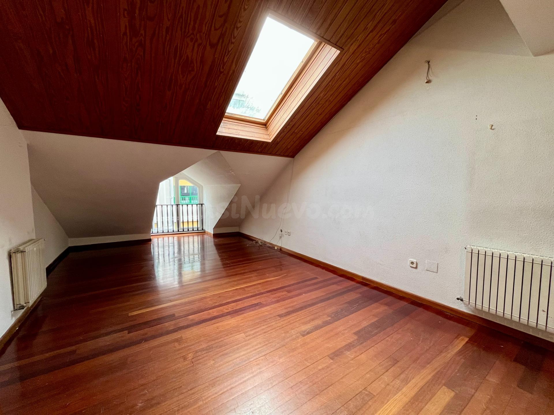 DÚPLEX EN VENTA EN PLENO CENTRO DE SANTANDER – CALLE ISABEL  - foto 3