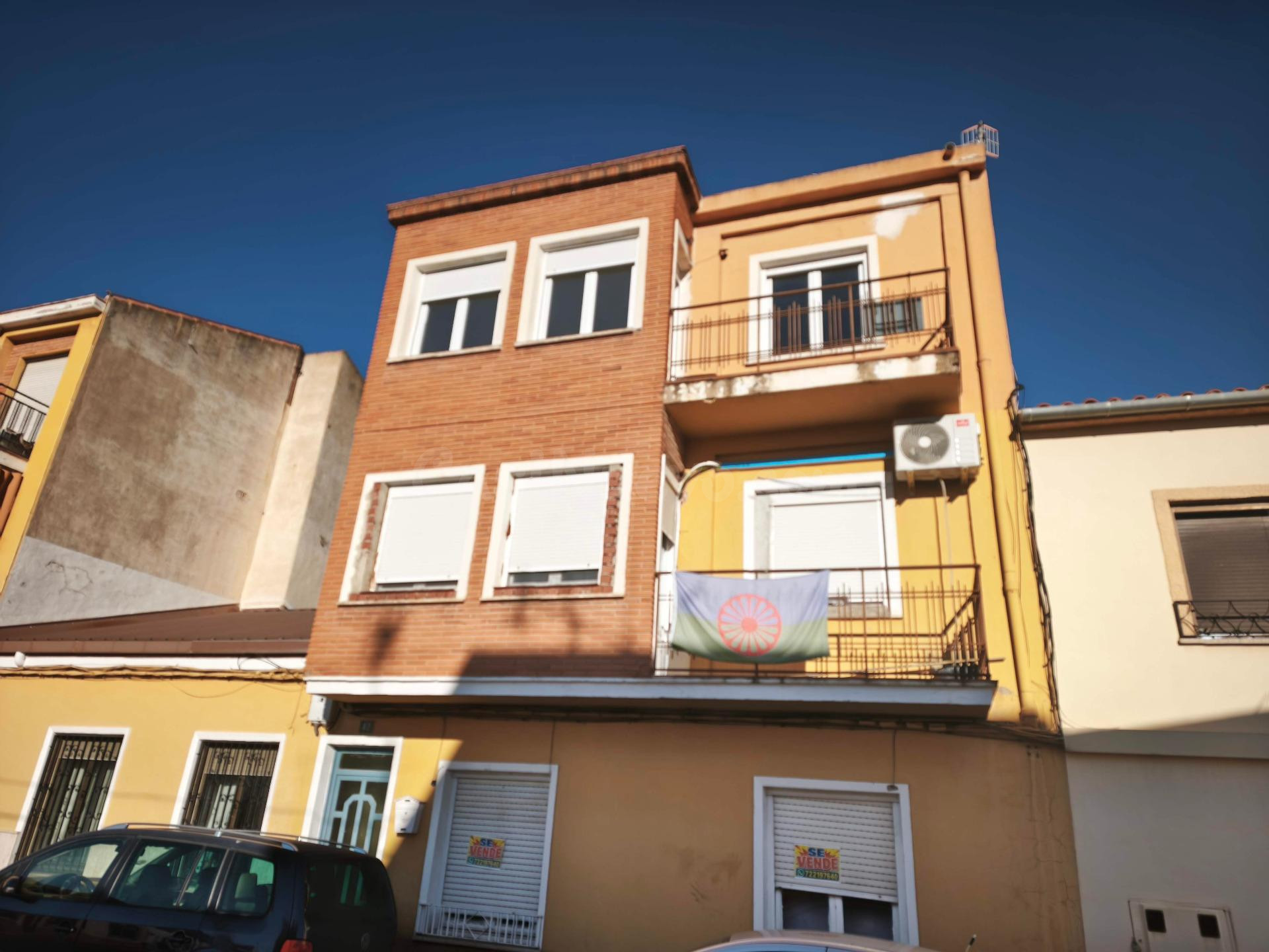 VIVIENDA TOTALMENTE REFORMADA SIN MUEBLES CON COCINA EQUIPADA