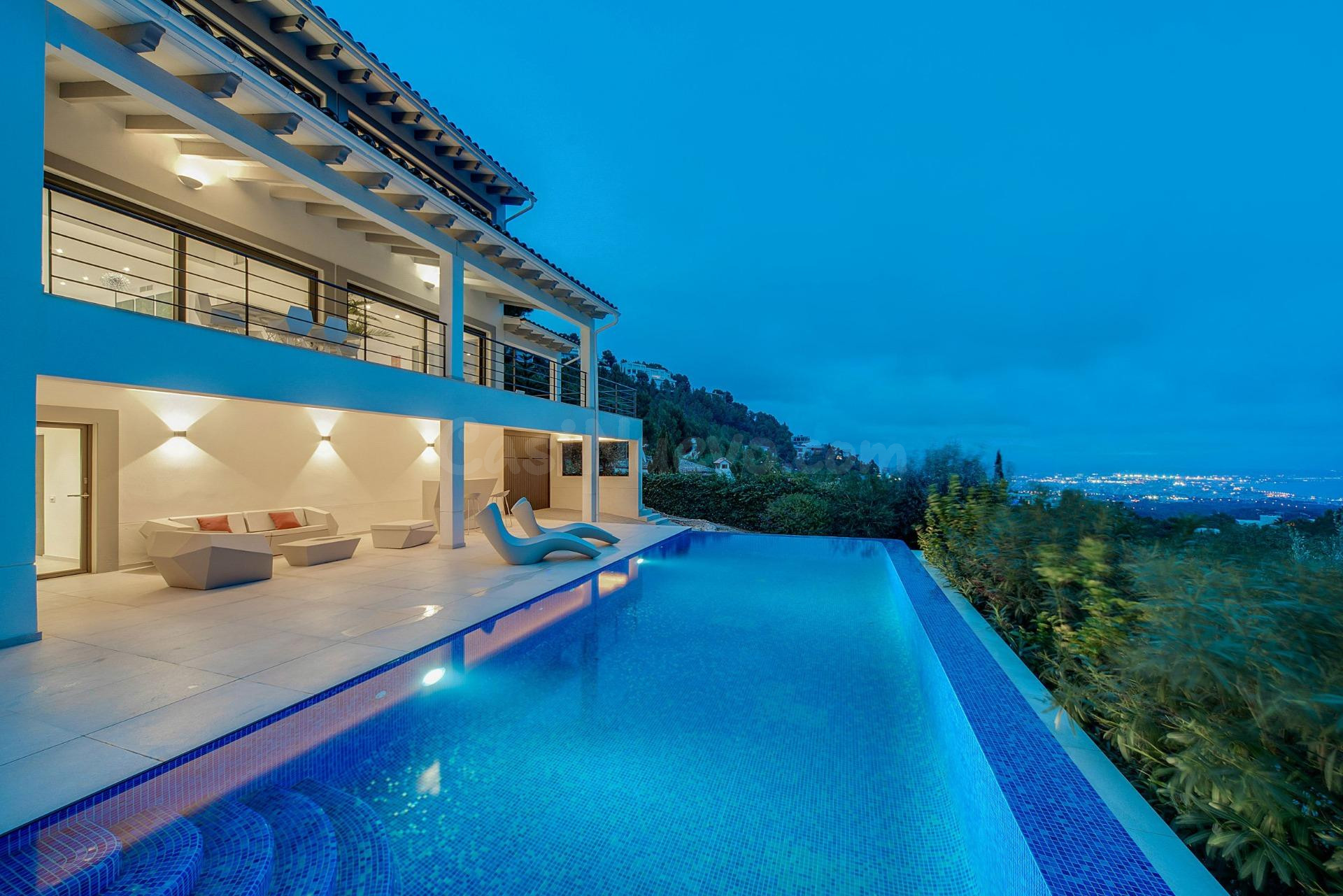 Exclusiva Villa de Diseño SON VIDA con impresionantes vista  - foto 3