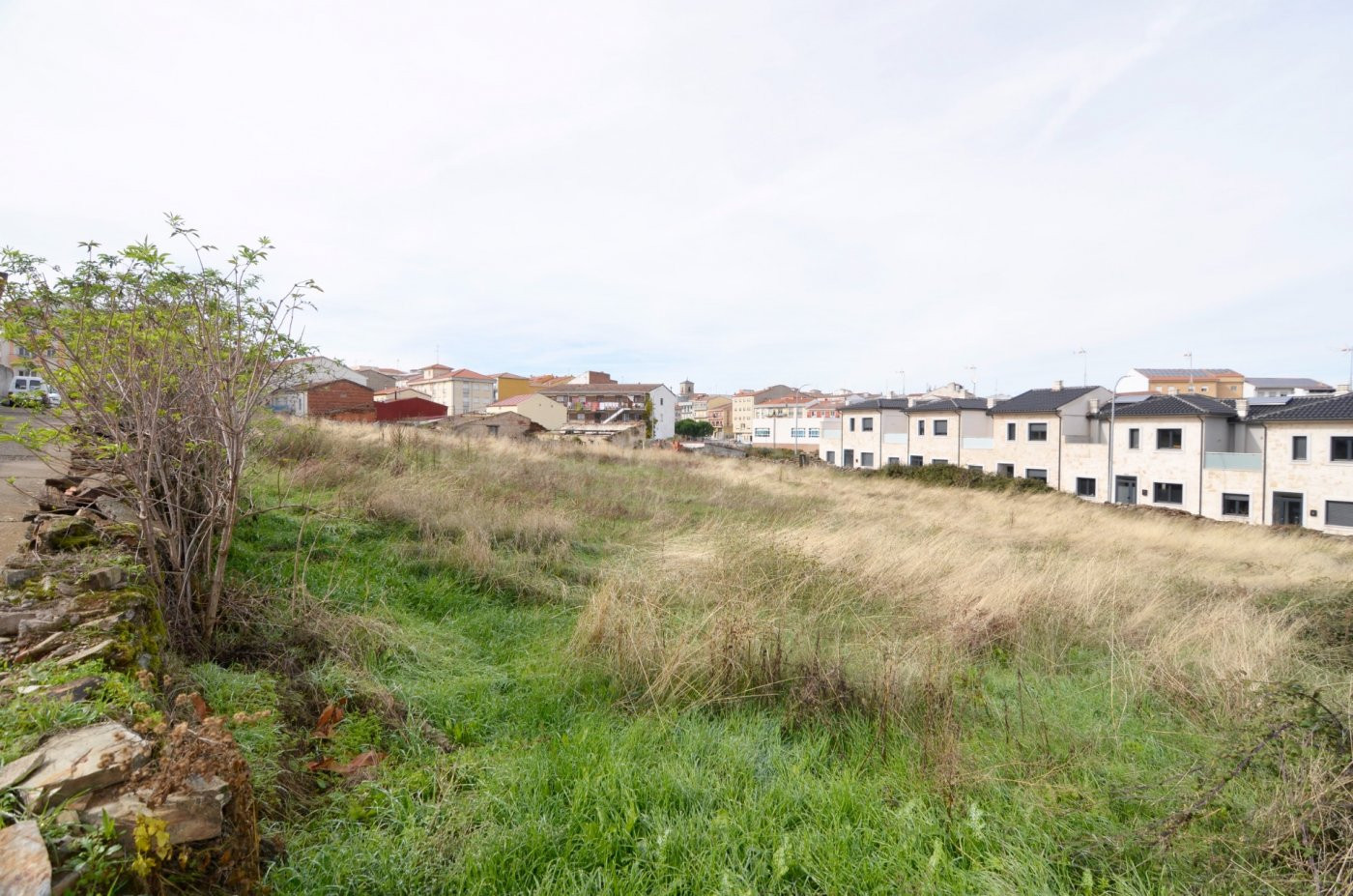 Urbis te ofrece una parcela urbana en venta en el centro de Guijuelo