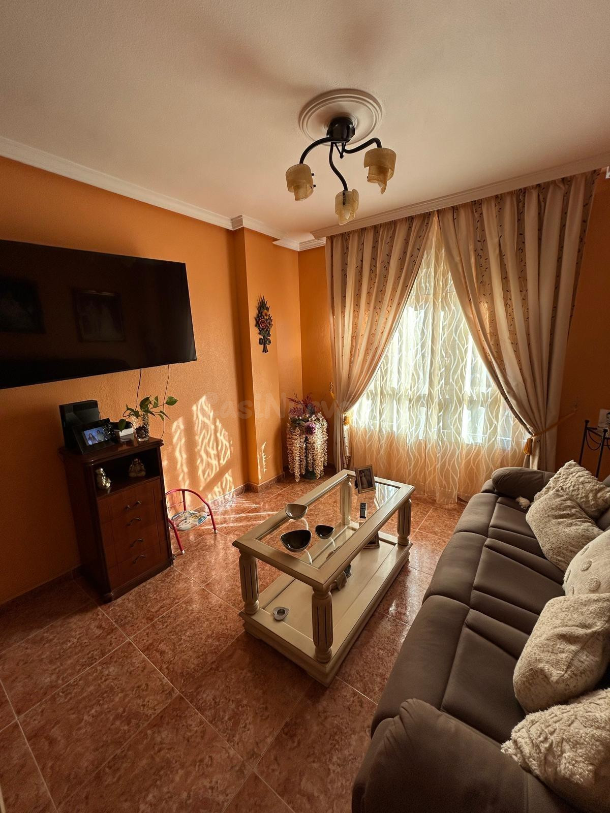 Exclusivo Piso en Puebla de Vícar con Vistas y Comodidades - foto 3