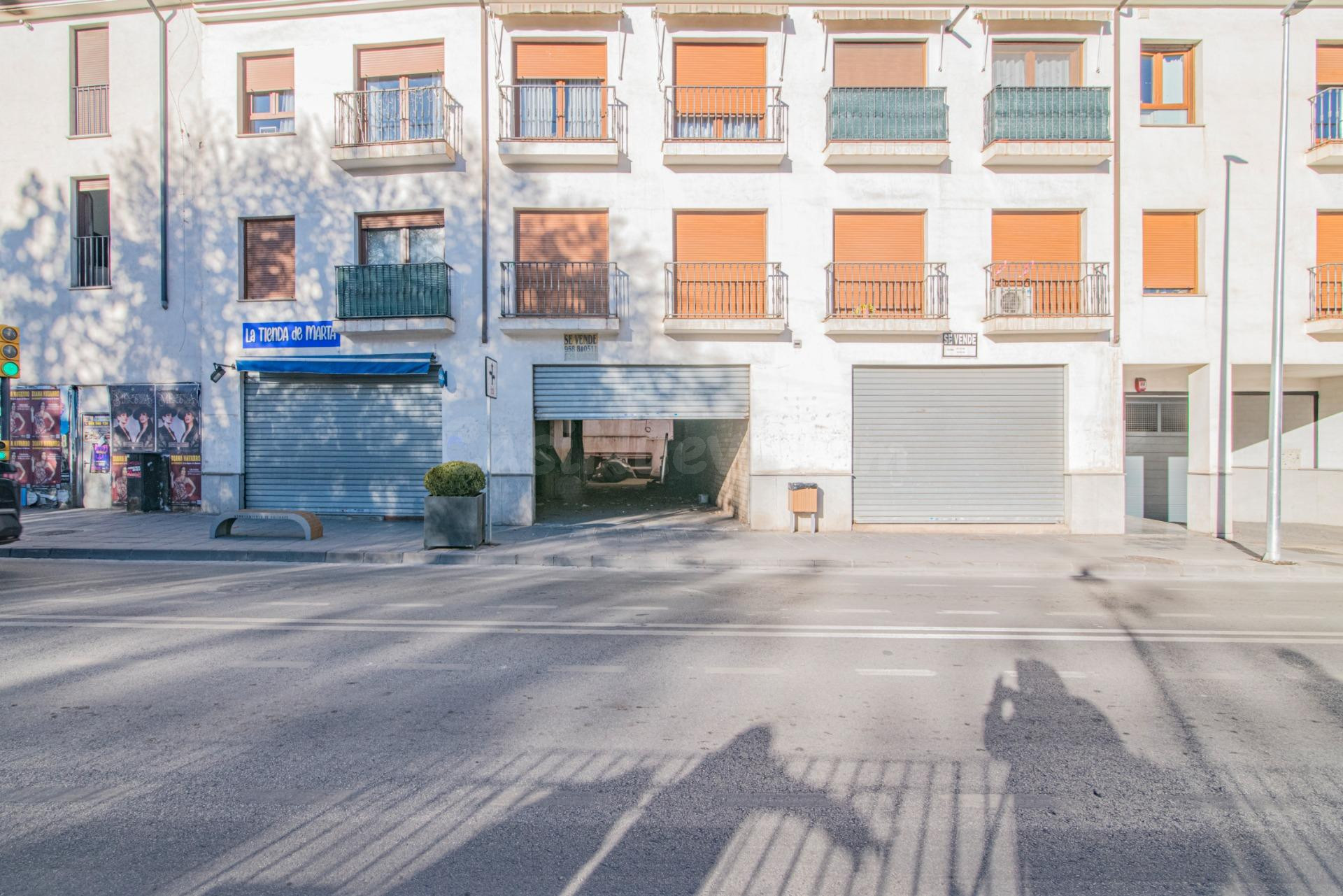 LOCAL EN BRUTO EN OGÍJARES CON POSIBILIDAD DE CAMBIO DE USO A VIVIENDA
