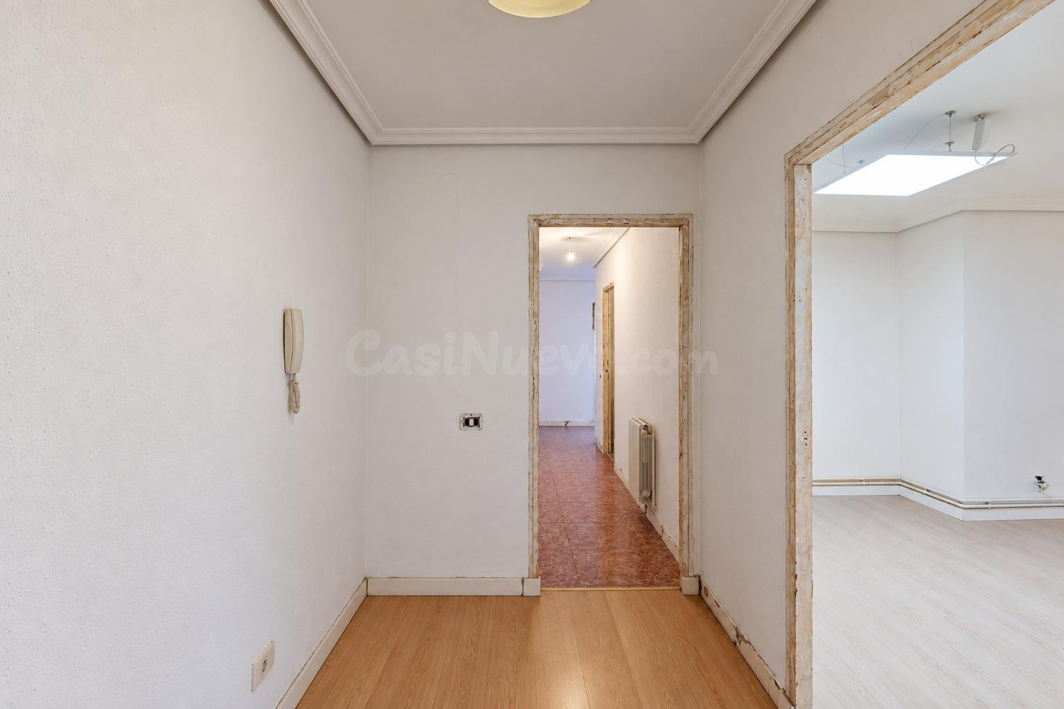Piso exterior de 111 m2 con 4 dormitorios, garaje y trastero - foto 3