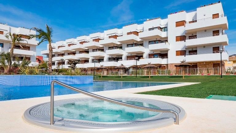 Apartamento 2 habitaciones 73m² en venta - Lomas de Cabo Roig