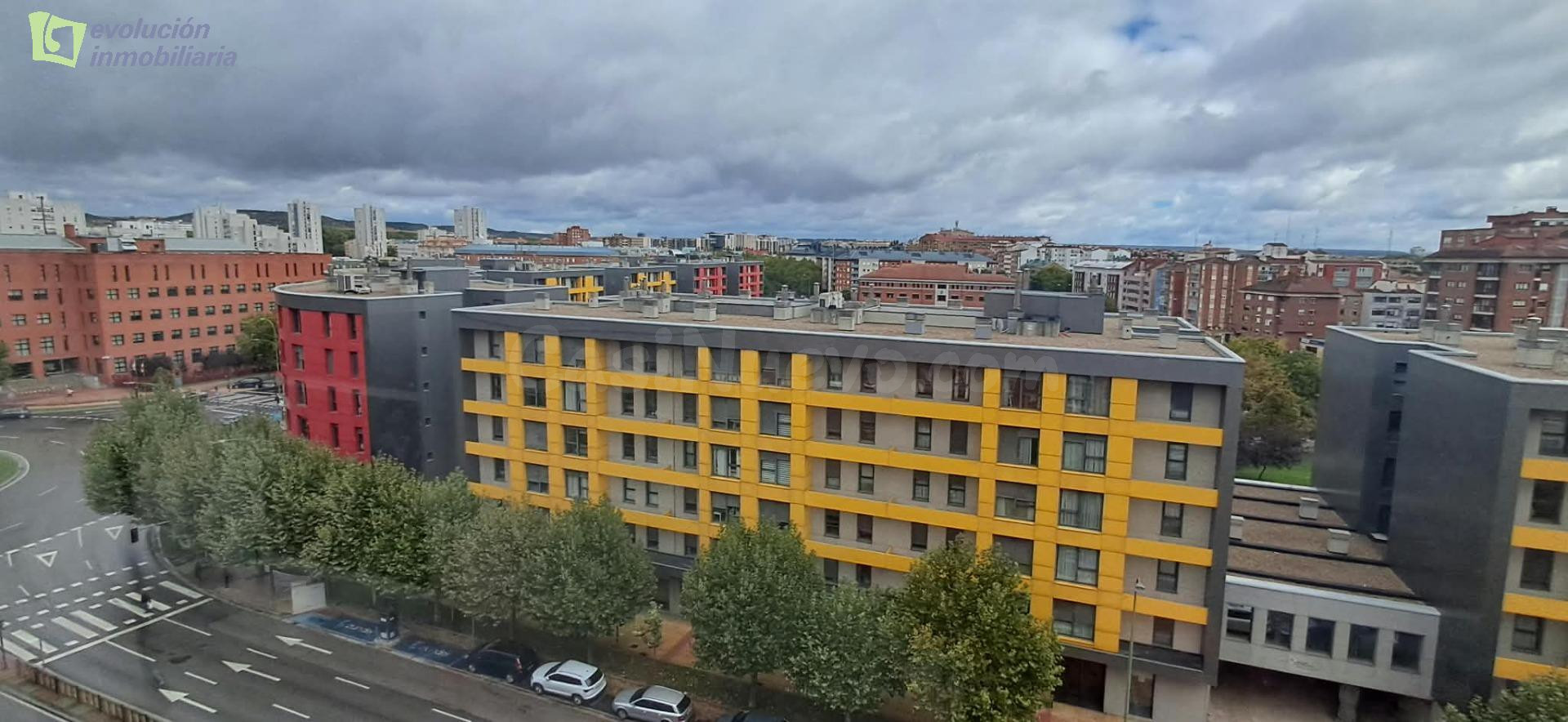 SE VENDE APARTAMENTO LUMINOSO CON GRAN POTENCIAL EN ZONA ALC