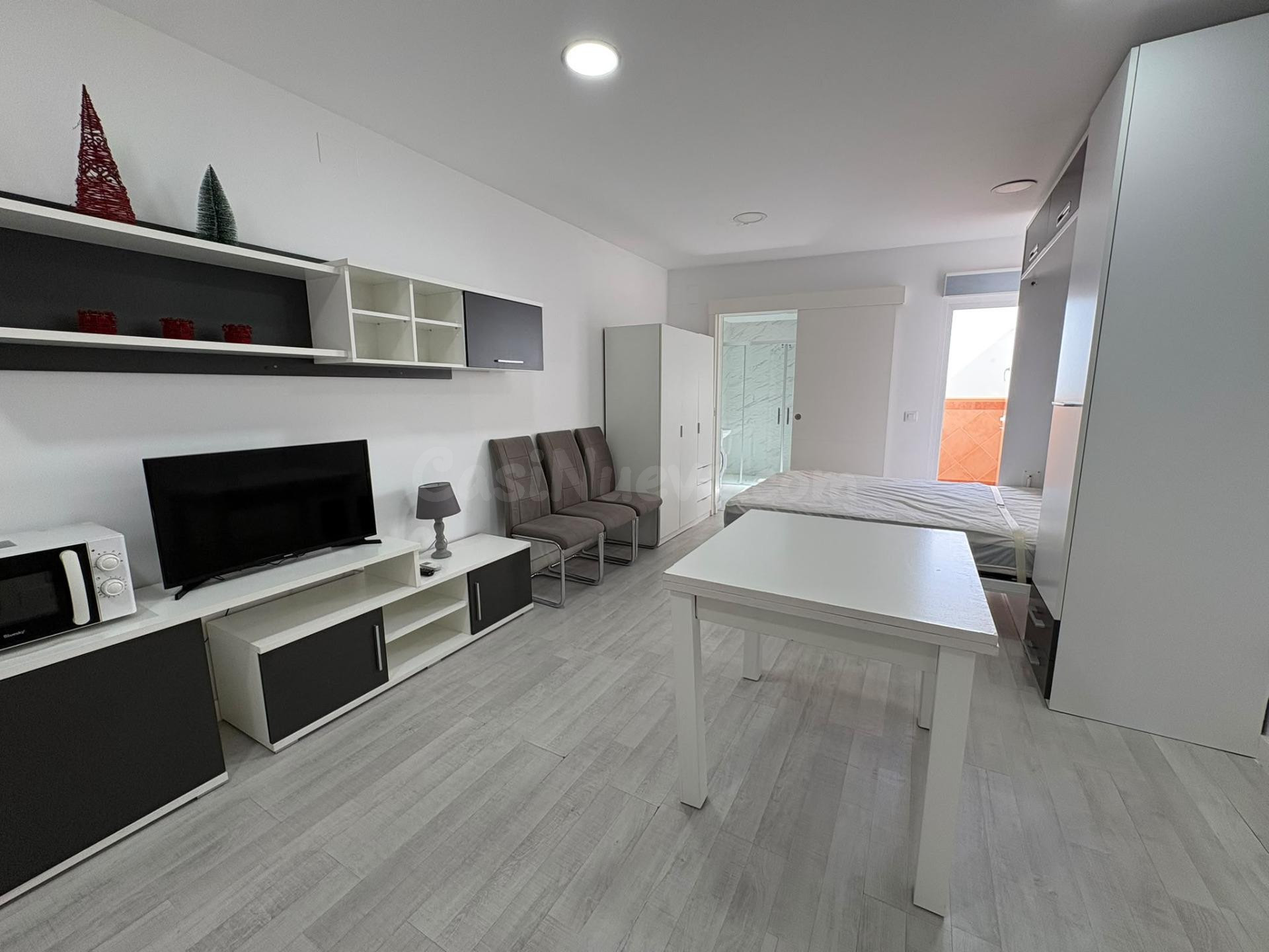 CASA CON DOS APARTAMENTOS INDEPENDIENTES EN EL ZUMBACÓN – IDEAL INVERSIÓN