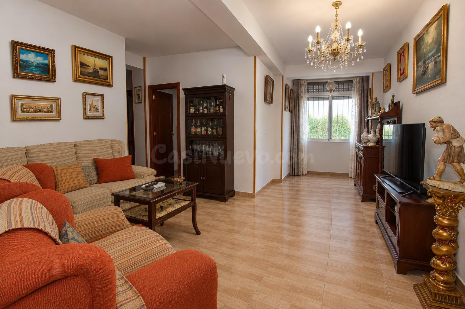 PISO DE TRES DORMITORIOS EN LOS NARANJOS