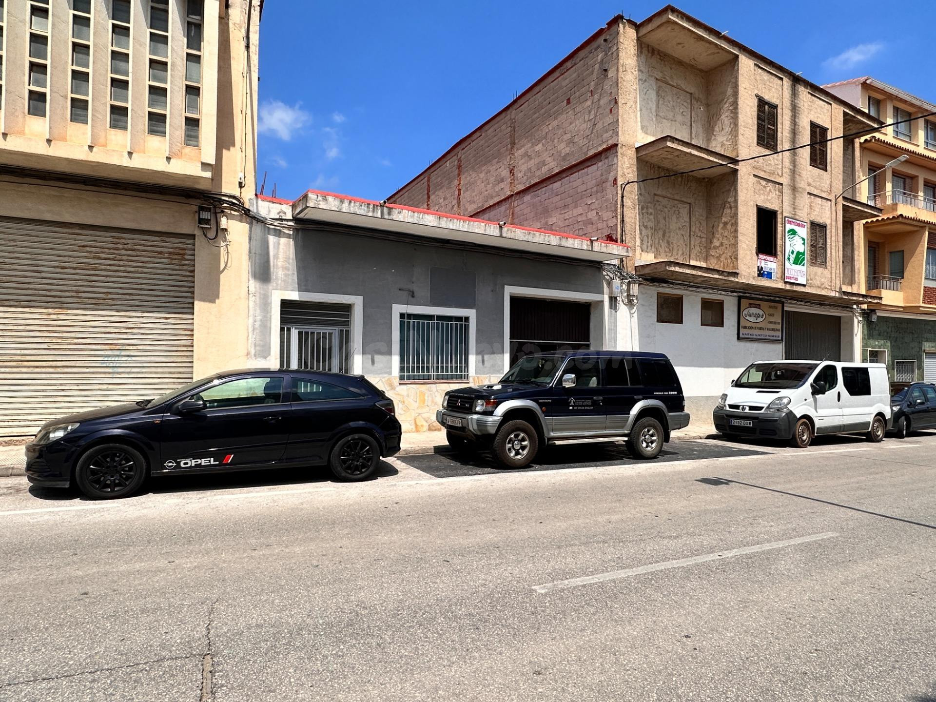 Nave industrial 188m² en alquiler - Centro urbano 4