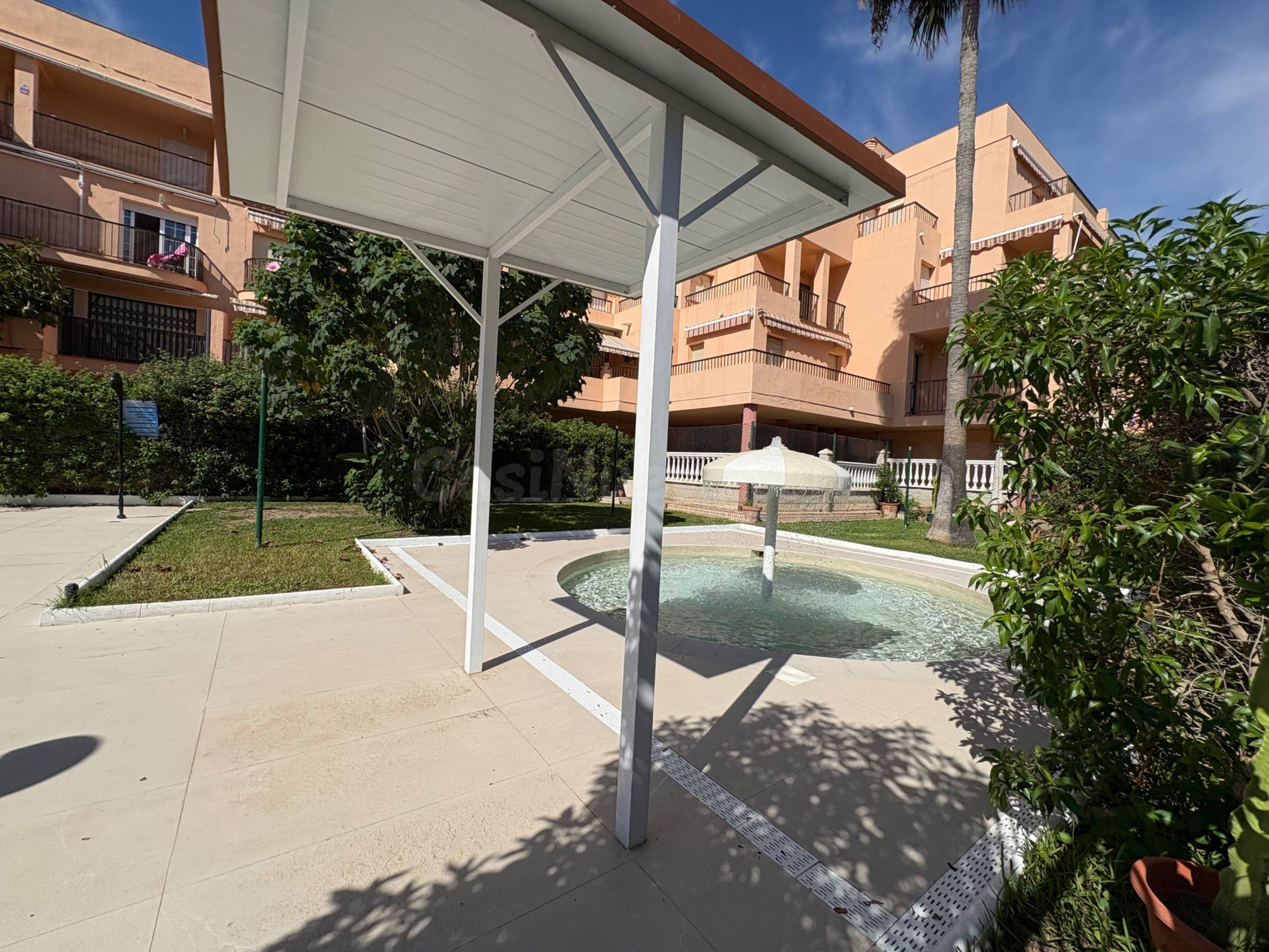 Encantador Apartamento en Primera Línea de Playa en Salobreñ - foto 3