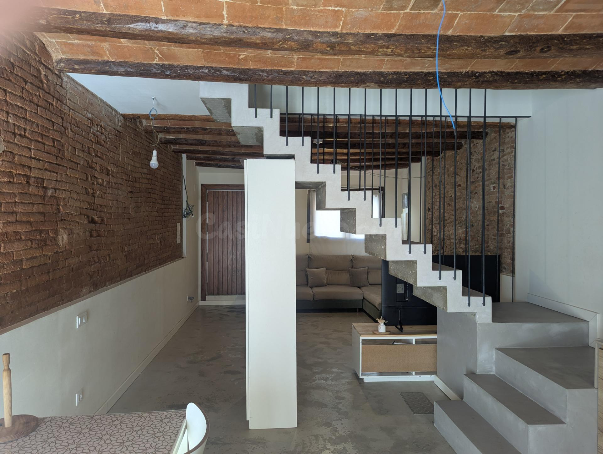 CASA EN BARRI ANTIC – TOTALMENTE REHABILITADA – 3 LAVABOS COMPLETOS