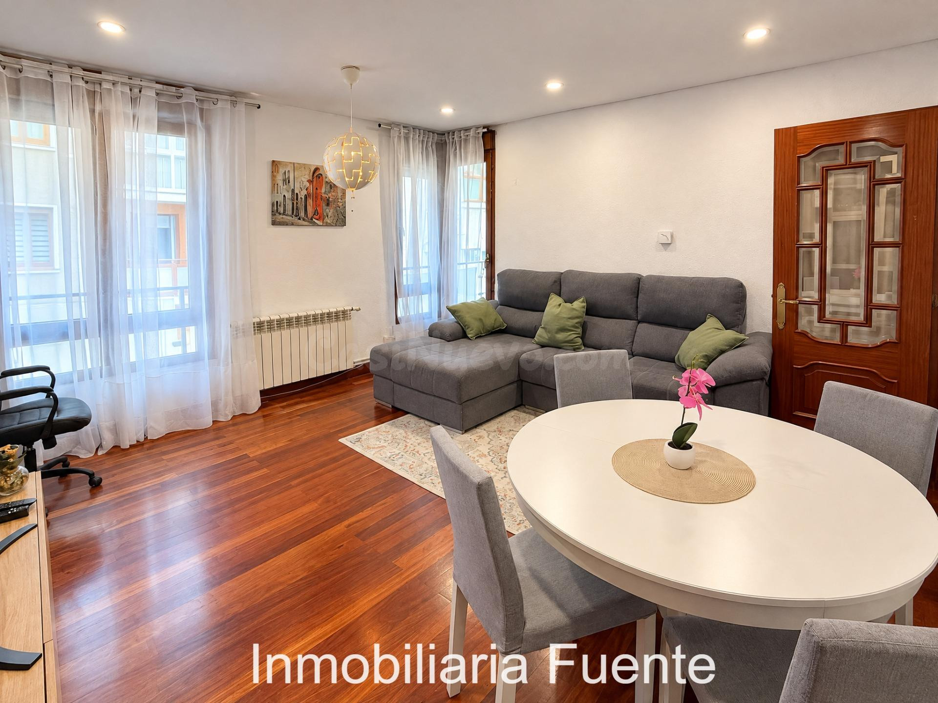 SE VENDE PISO EN ZALLA CON CAMAROTE - foto 5