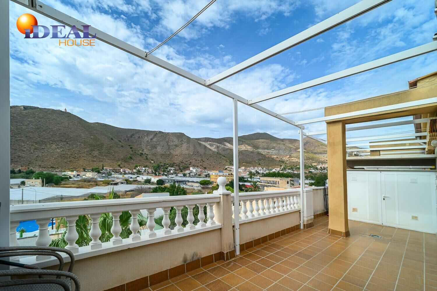 Estupendo piso en venta ubicado en Castell de Ferro - foto 3