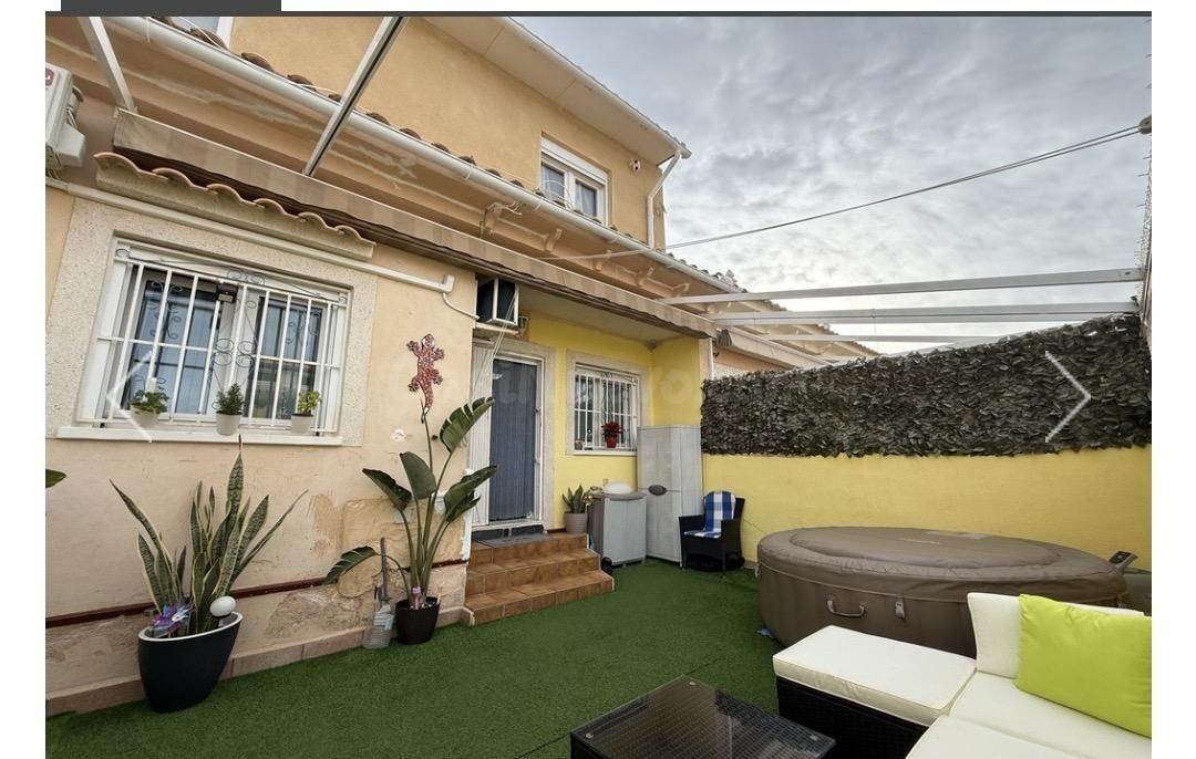 Casa 4 habitaciones 145m² en venta - Urbanización Perla del Mar