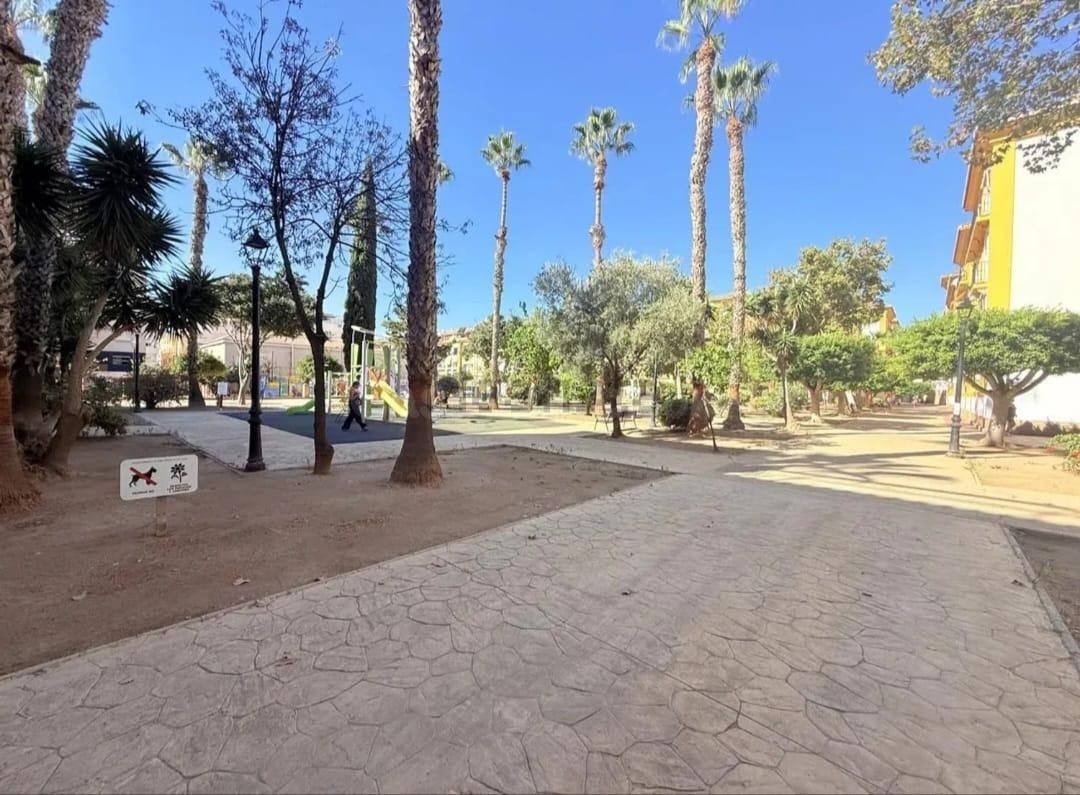 ¡ESPECTACULAR ÁTICO REFORMADO A ESTRENAR CON TERRAZA EN PLENO CENTRO DE RINCÓN DE LA VICTORIA!