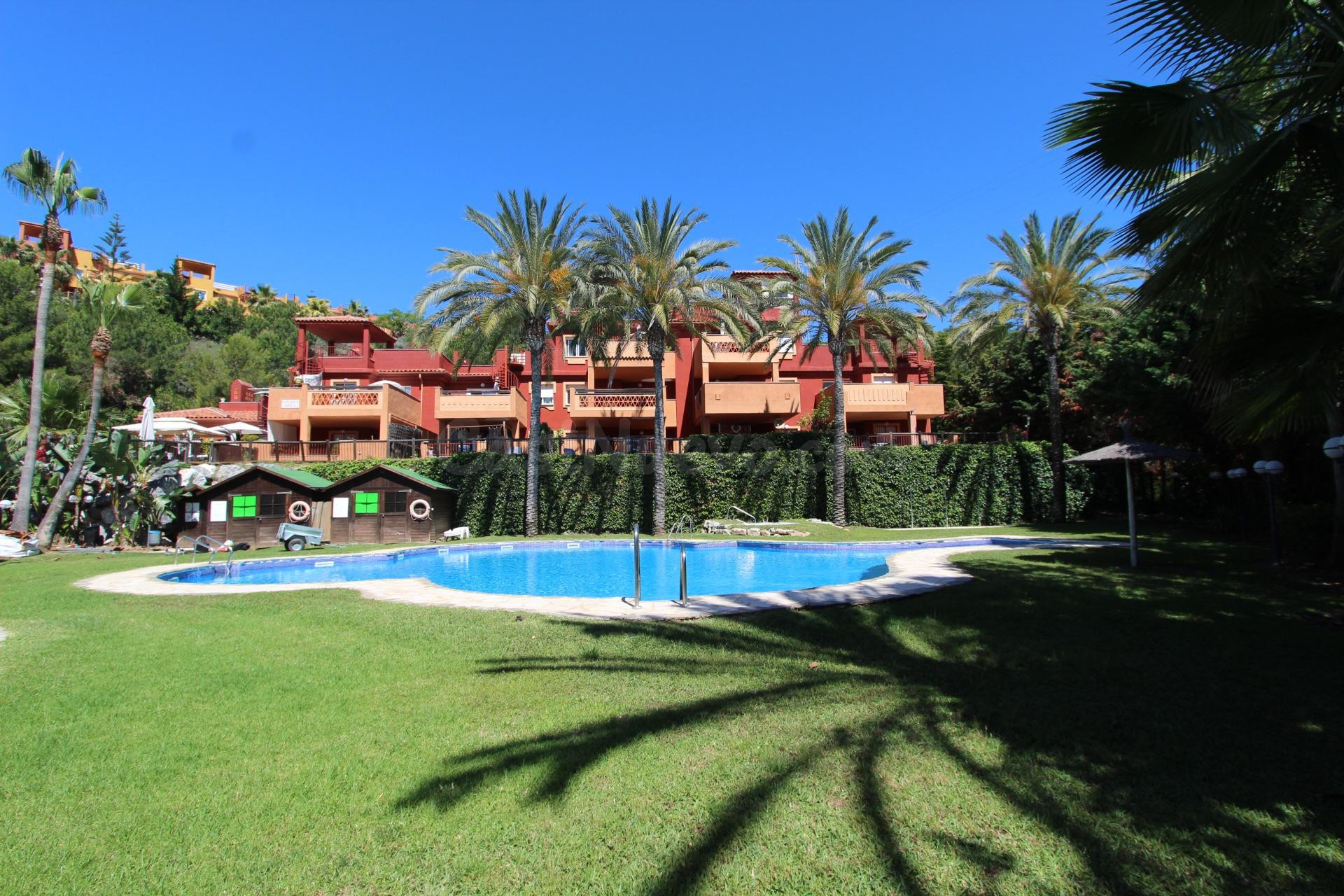 Venta de Vivienda en Marbella, Málaga. Activo Si Posesión / Alquilado / No se Puede Financiar.