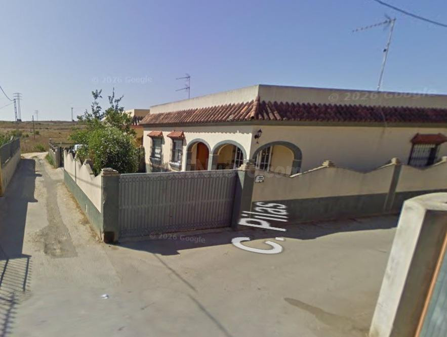 Venta de Casa en Sanlúcar de Barrameda, Cádiz. Activo Inmobiliario Sin Posesión / No se Puede Visitar / No se Puede Financiar.