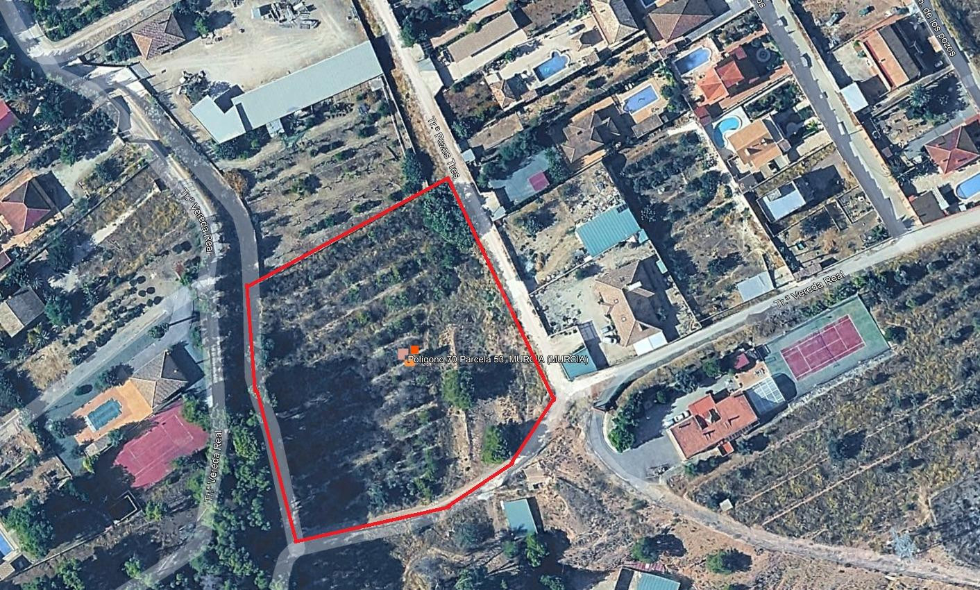 Terreno rústico de 7.040 m2 con servicio de riego en Sangonera la Seca