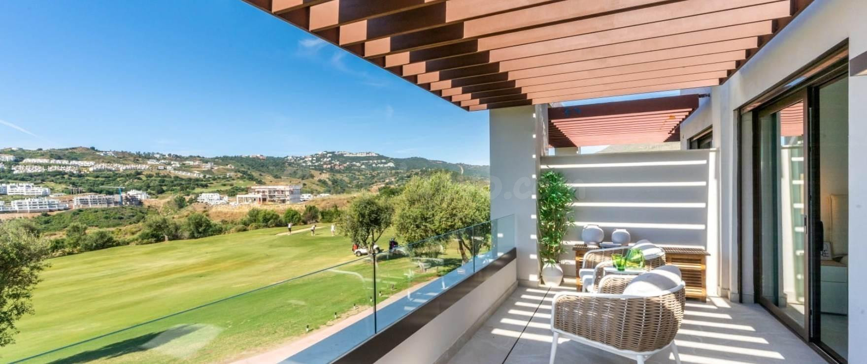 Adosado en venta en La cala Golf, primera línea de Golf