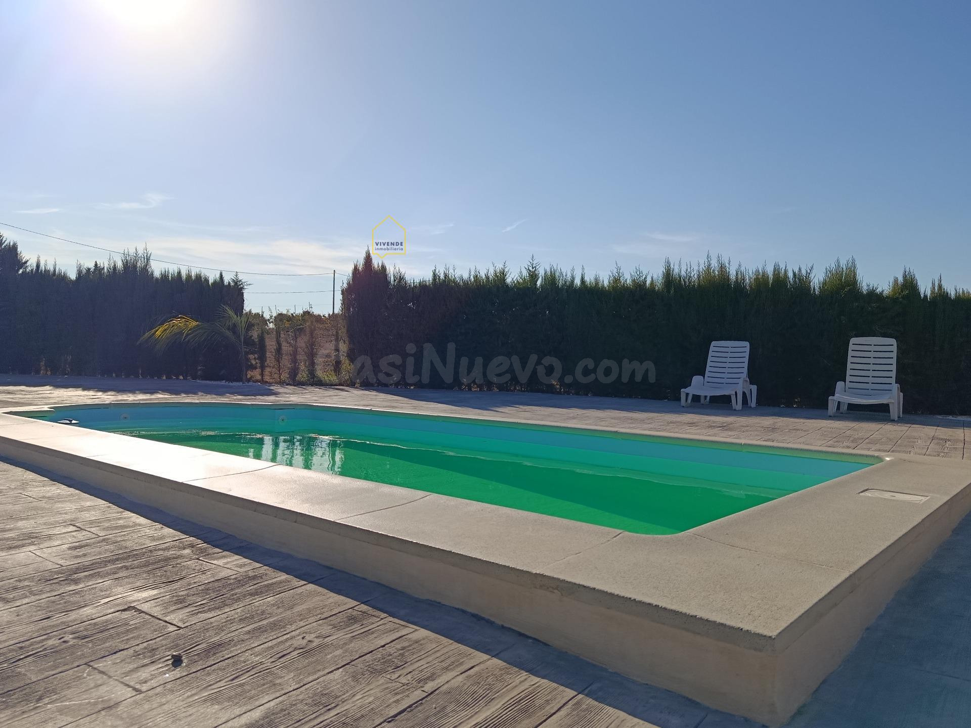 Casa con terreno 2 casas más y piscina privada. - foto 4