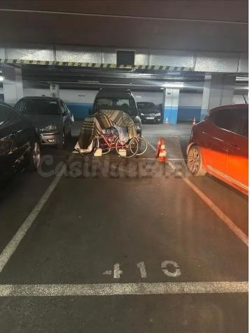 PLAZA DE PARKING LORETO