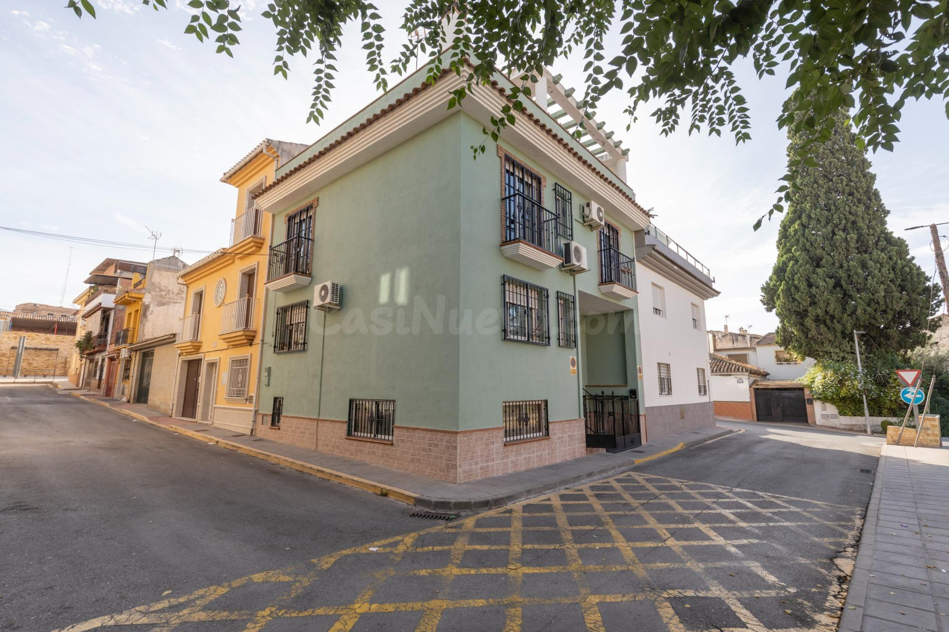 Casa independiente a 5 minutos de Granada en buen estado para entrar a vivir