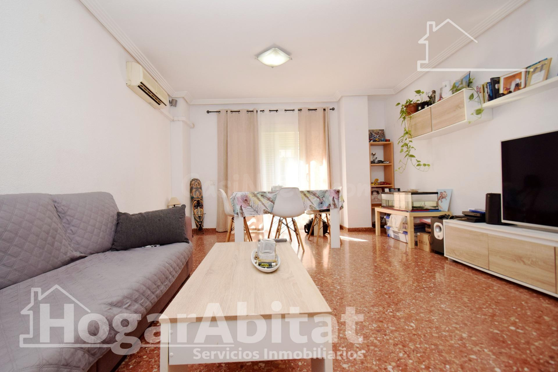 AMPLIO, MUY LUMINOSO Y EXTERIOR CON GARAJE Y BALCÓN