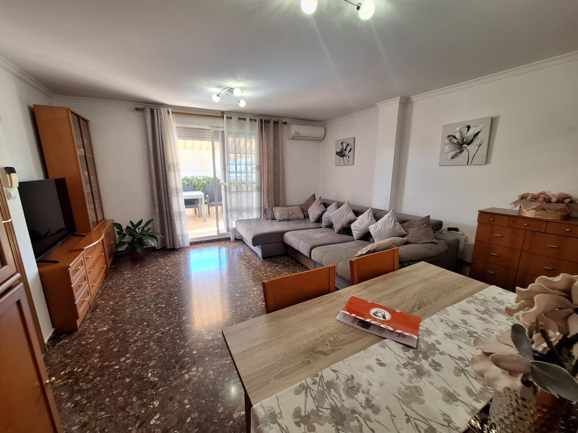Exclusivo Ático Reformado en Alzira – Listo para Entrar a Vi - foto 4