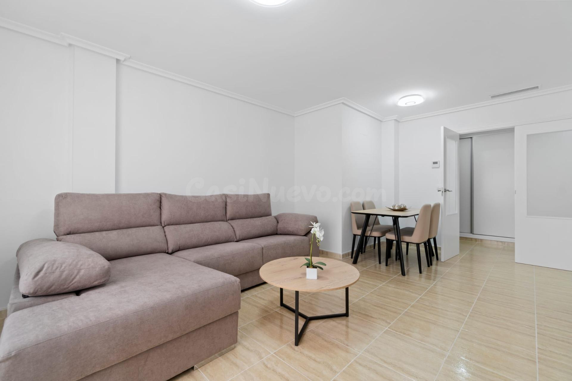 Amplio apartamento reformado en el corazón de Formentera del Segura