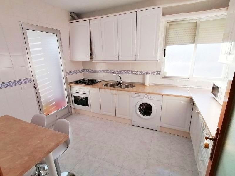 Piso de 4 Dormitorio y 2 Baños - Garaje coche y moto Opcional