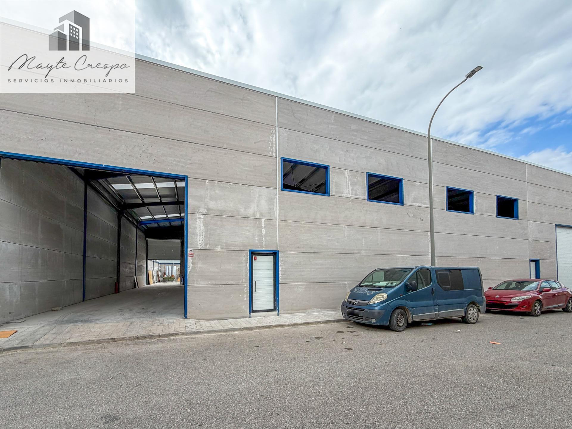 Nave industrial "NUEVA A ESTRENAR" en Atarfe. (Pol. Ind. Los Álamos).