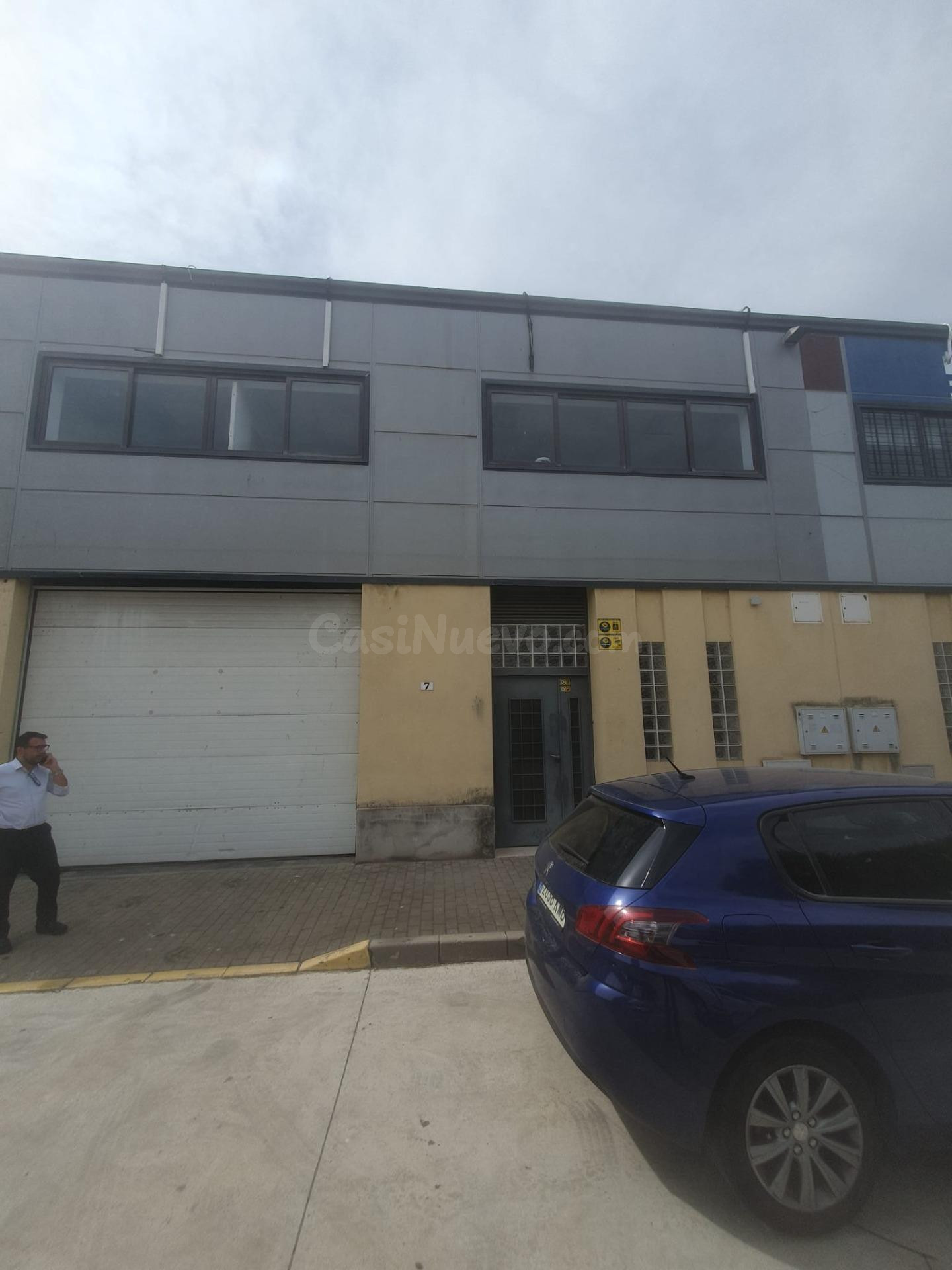 Se vende nave industrial en P.I La Palmera