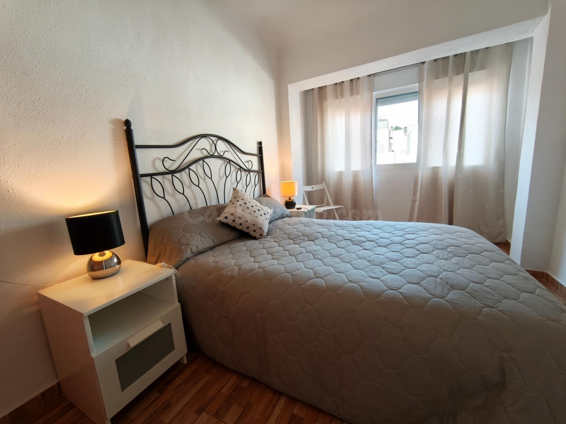 Piso Reformado en Santo Domingo, Alicante - Ideal para Invertir
