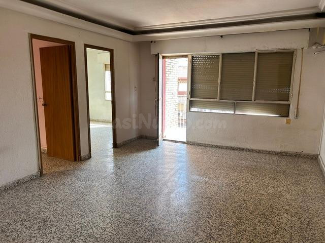 Ocasión .......piso para reformar en Torres de Cotillas !!