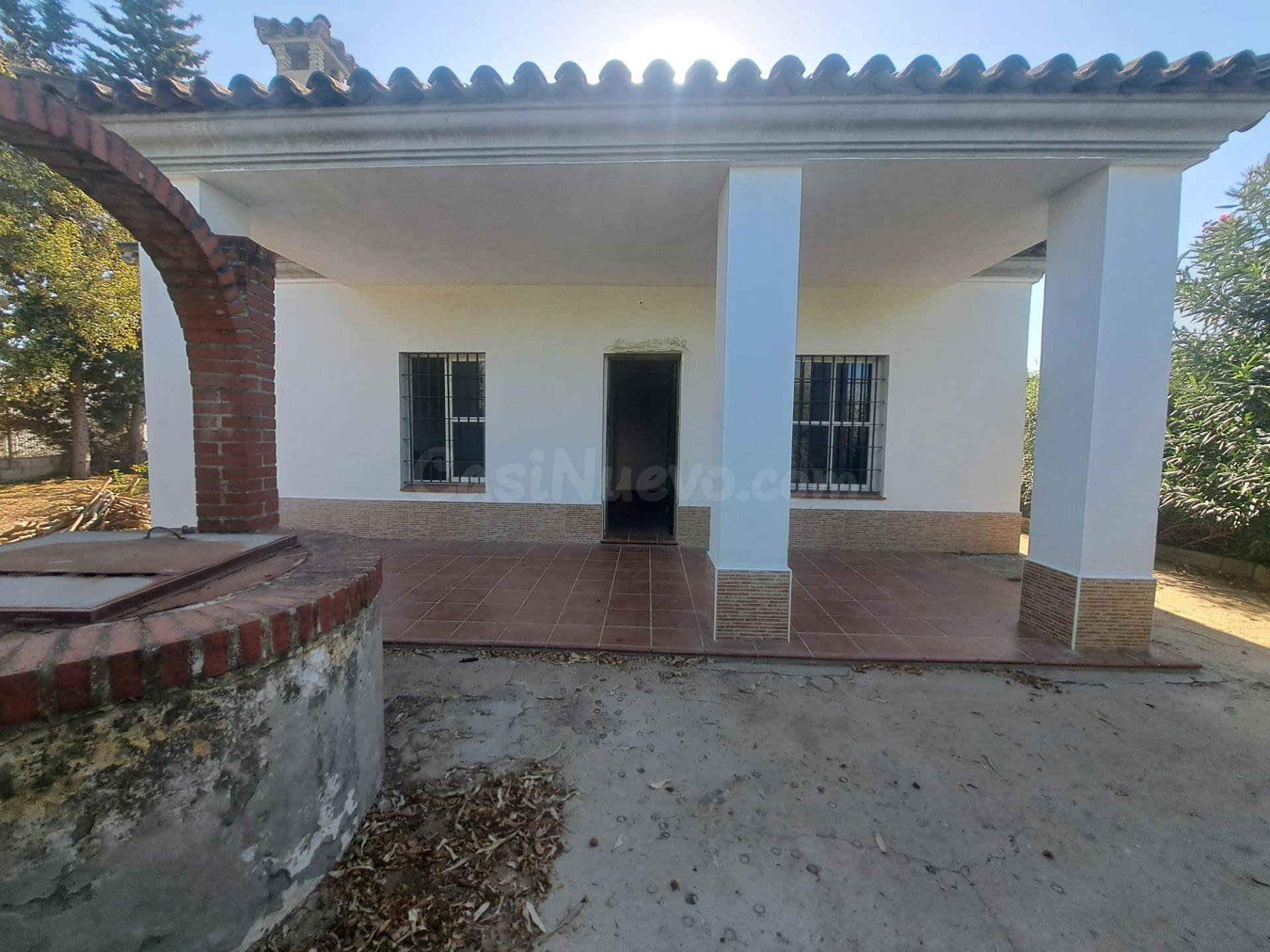 Chalet en parcela segregada de 1.000 m2 en El Marquesado, a 5 km del centro de Chiclana