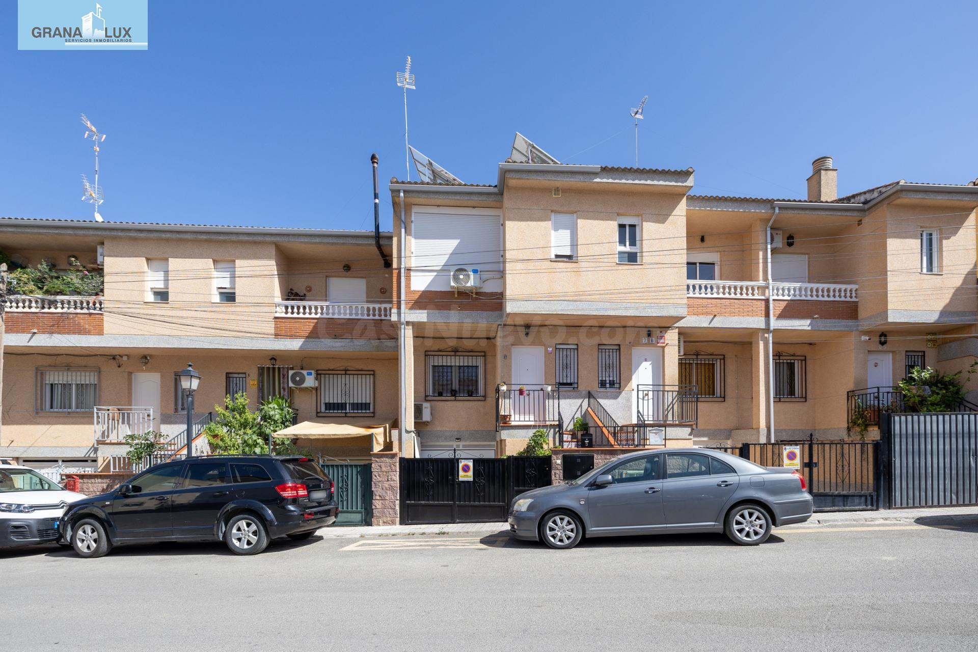 AMPLIA Y PRECIOSA CASA LISTA PARA ENTRAR A VIVIR!!
