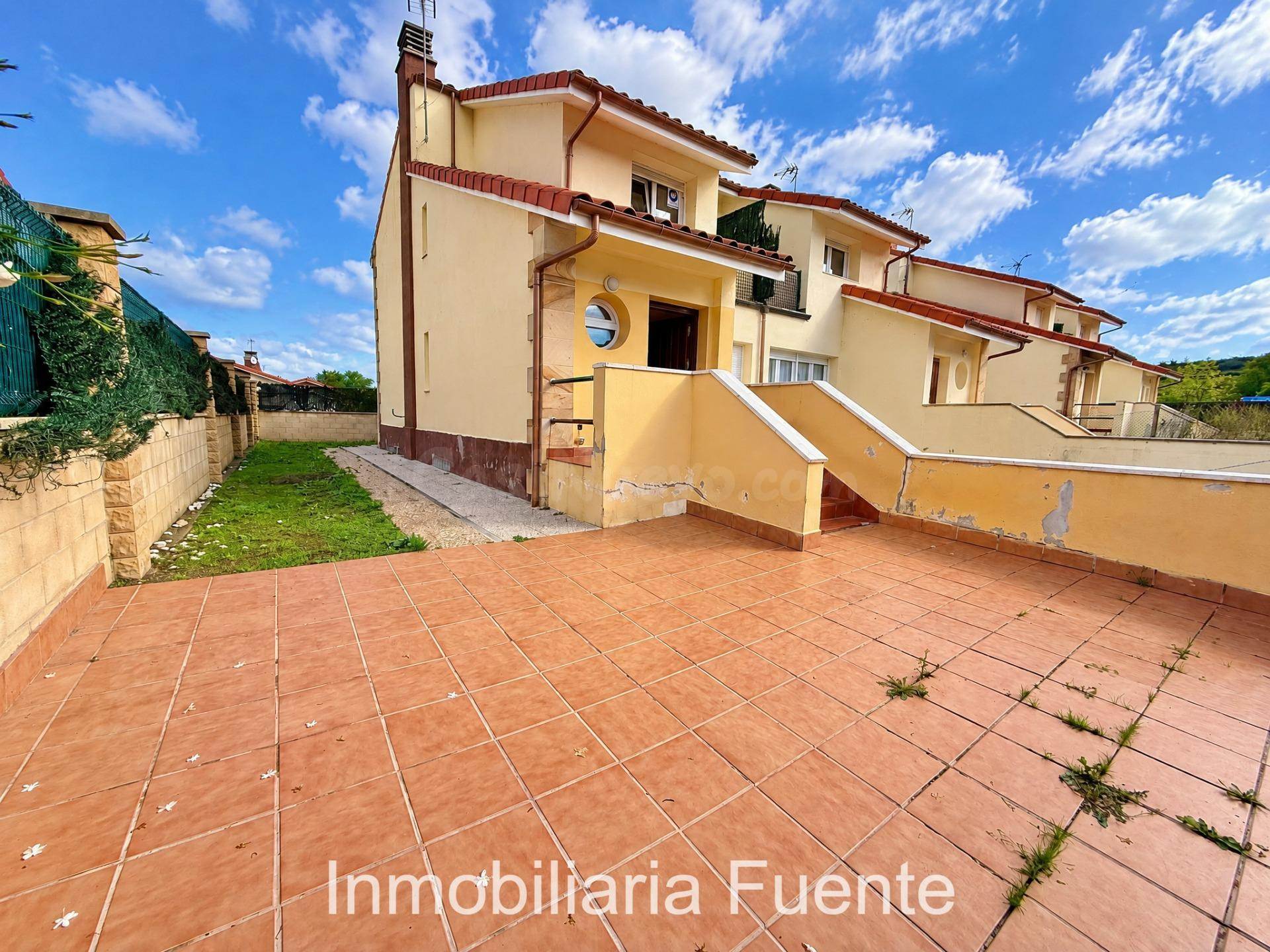 Adosado con jardin y terraza en Valle de Mena, Entrambasagua - foto 4