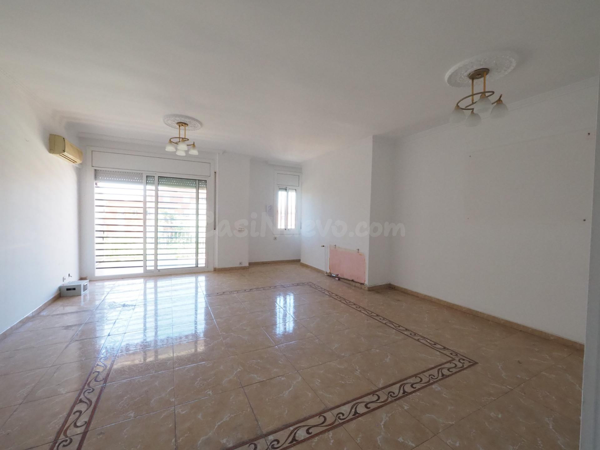 SE VENDE PISO EN GAVA