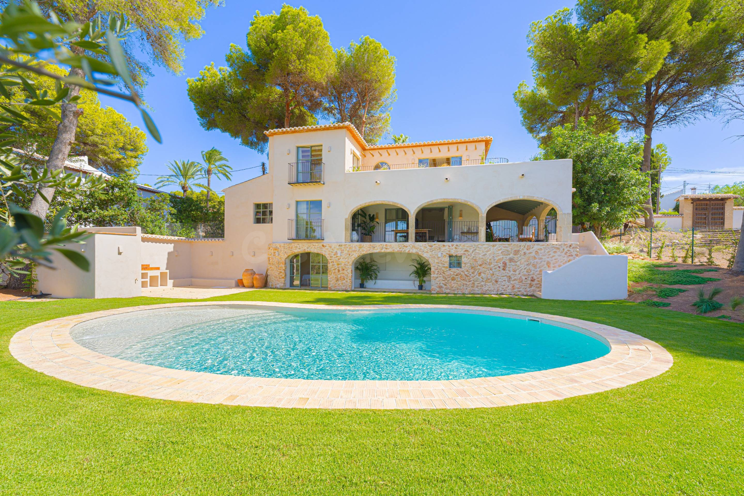Casa Xaloc. Diseño exclusivo que la distingue en todo Jávea