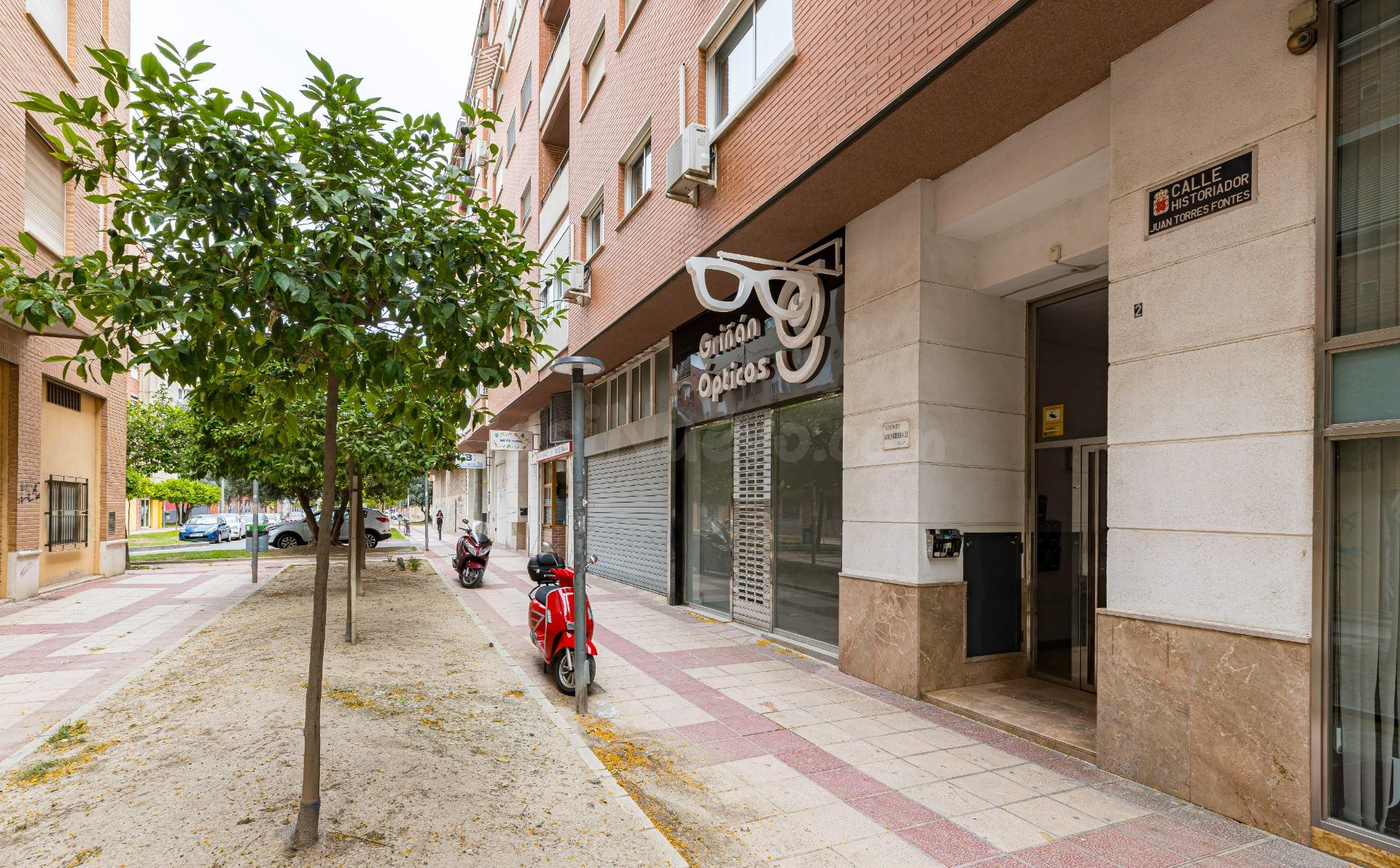 Piso de 3 dormitorios con garaje incluido en el Infante, Murcia