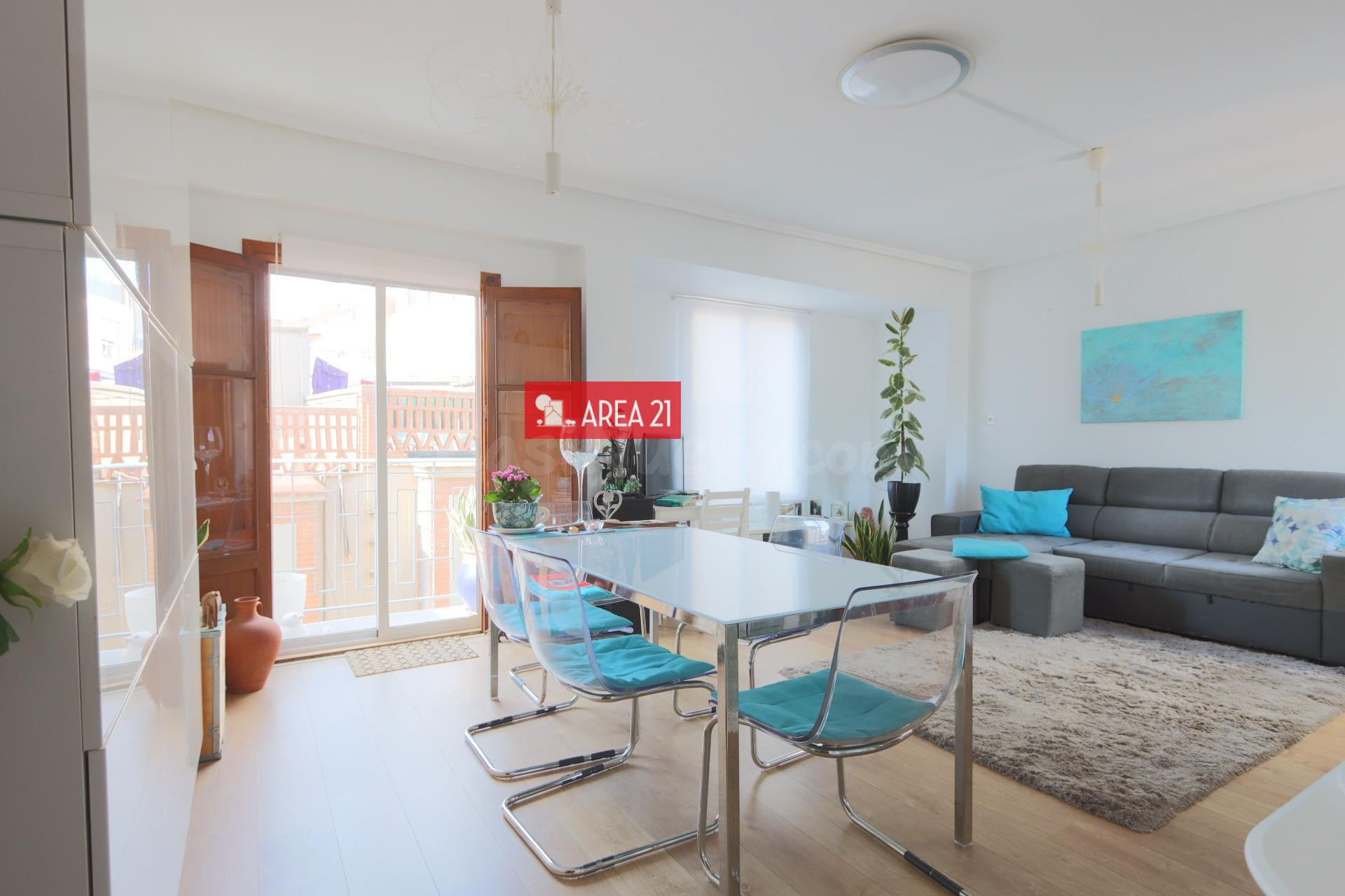 Acogedor Piso en Benaguasil con Magníficas Vistas