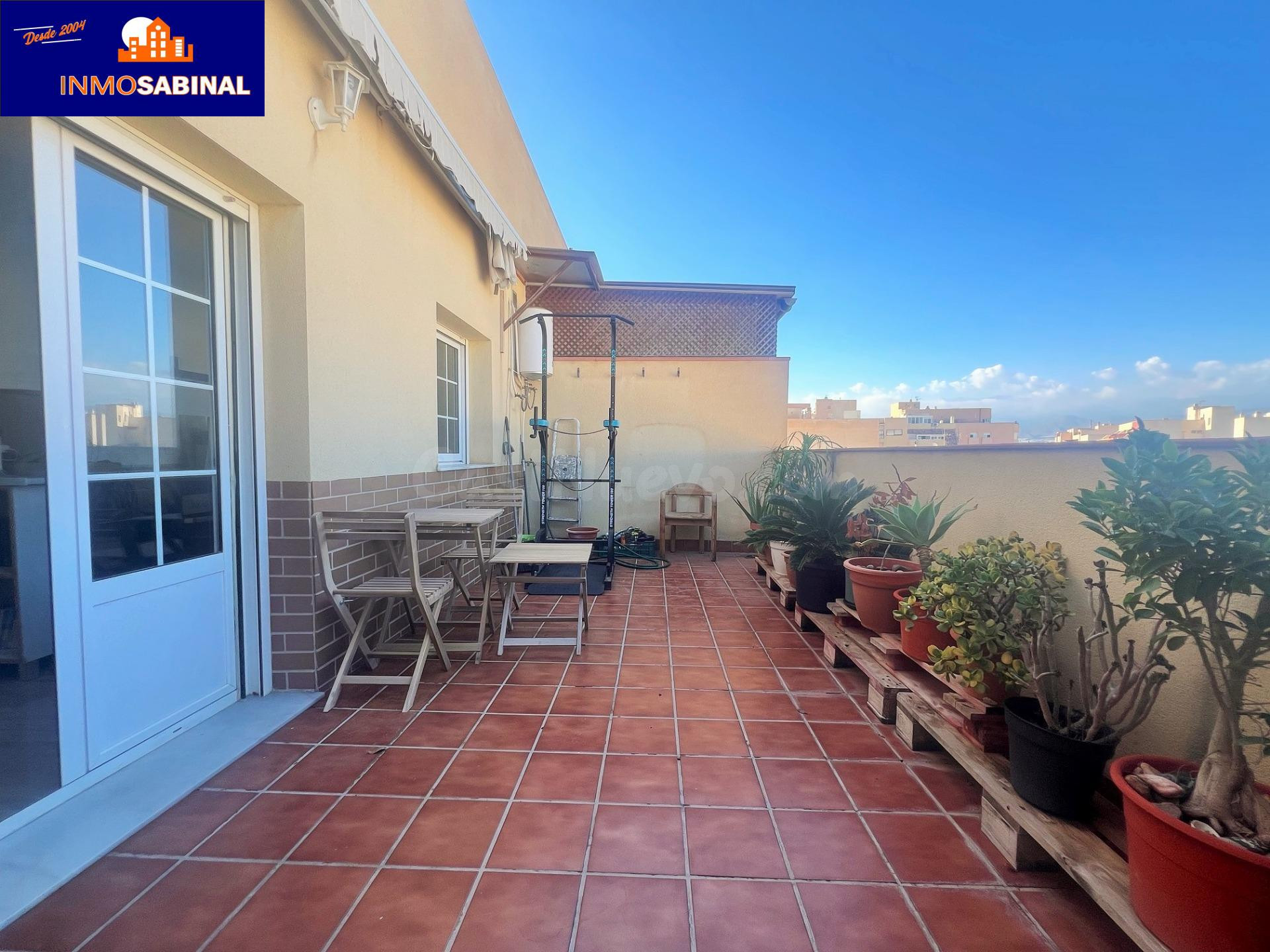 ÁTICO DE GRAN TERRAZA EN ROQUETAS DE MAR