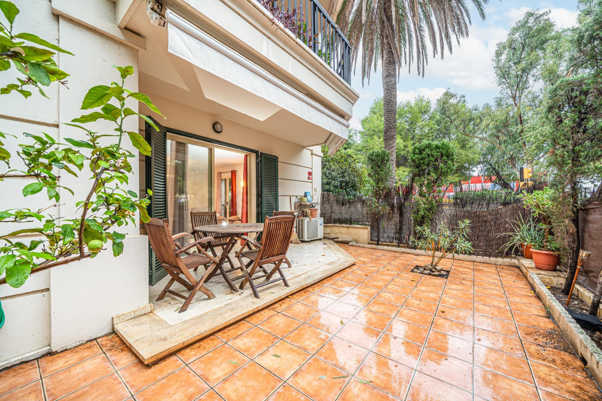Planta baja de 3 habitaciones, con terrazas, parking y trastero en Ciudad Jardín
