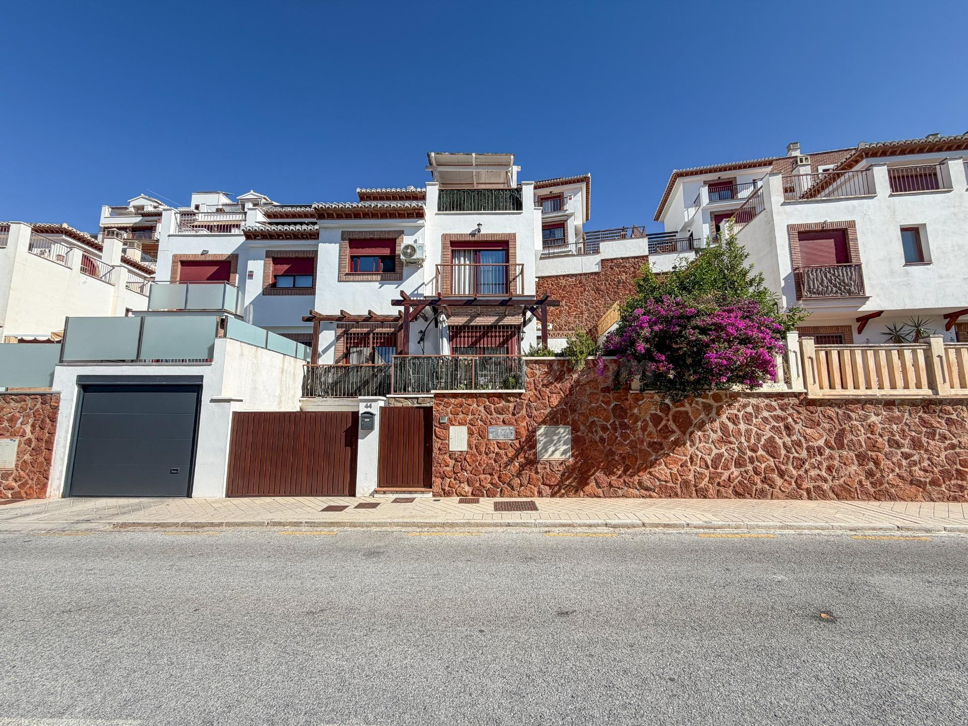 Casa Pareada en Granada capital (Lancha del Genil)
