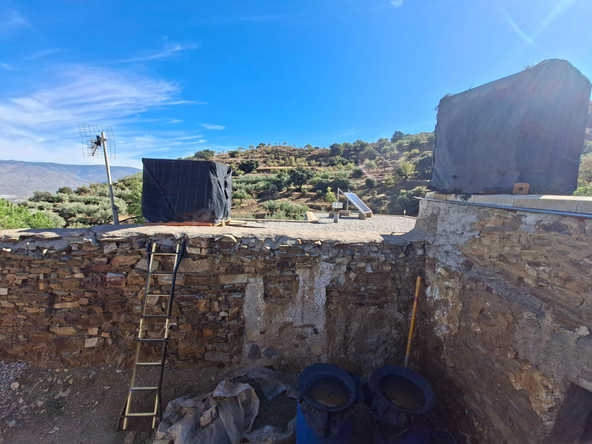 SE VENDE CASA CON PARCELA EN ABRUCENA EN PLENO PARQUE NATURA - foto 5