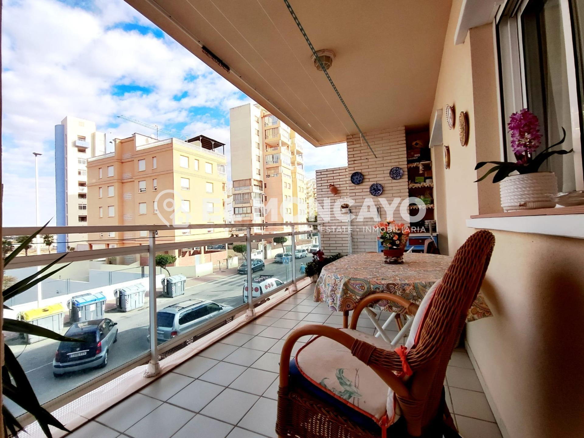 Fantástico apartamento con amplia terraza en Guardamar del Segura, Alicante, Costa Blanca