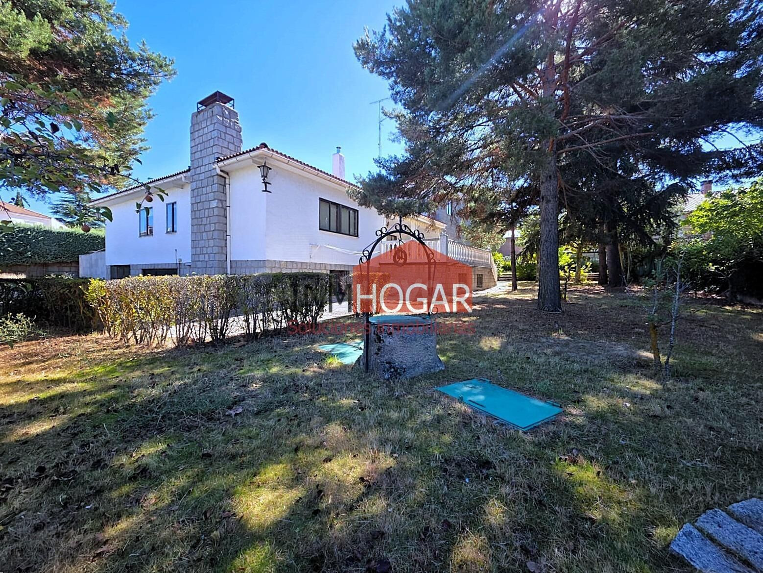 Exclusivo Chalet en Hervencias, Ávila - Un Oasis de Espacio  - foto 4