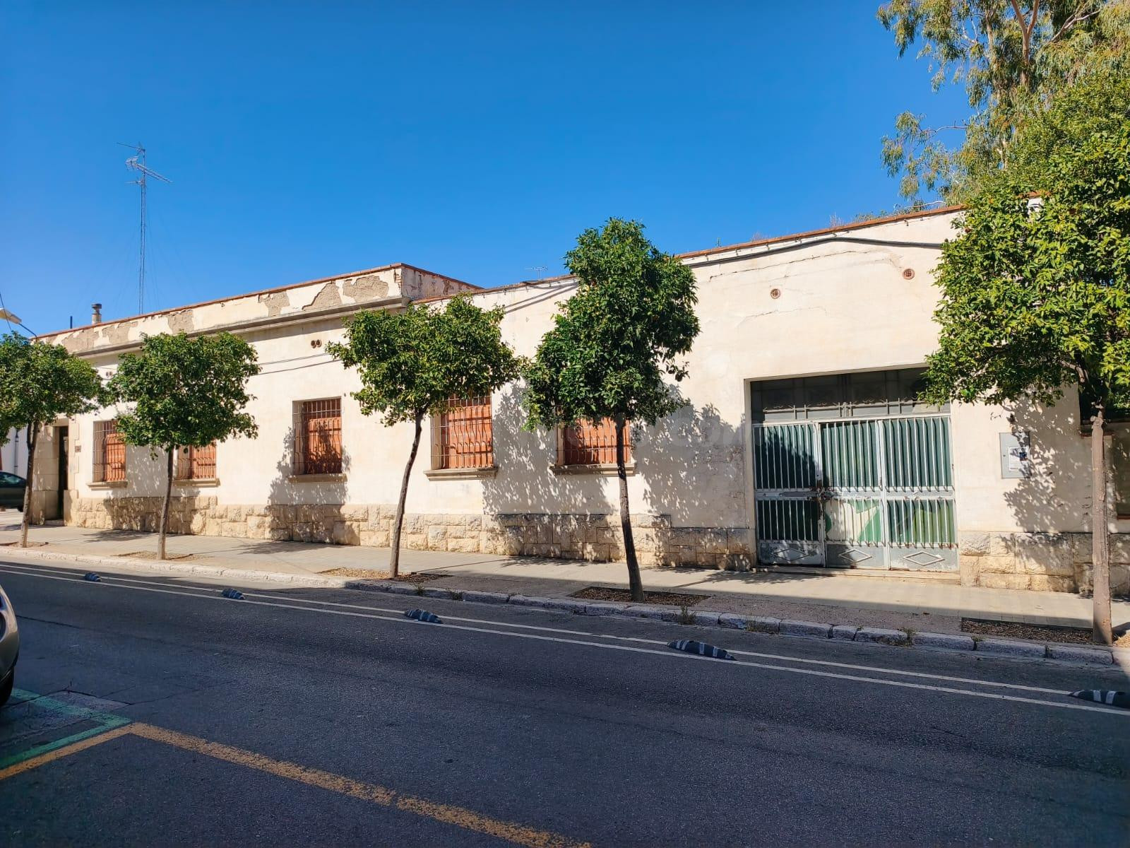 Solar urbano edificable en Figueres