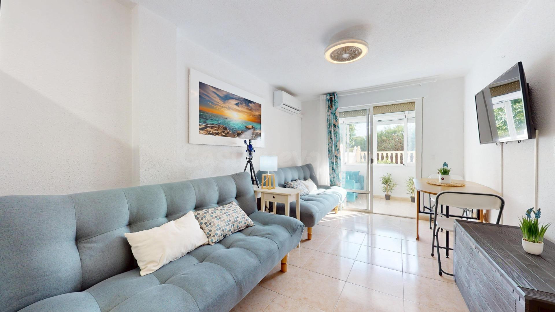 Bonito ESTUDIO, cómodo y luminoso a tan solo 350 metros del mar, en la playa de  Mil Palmeras