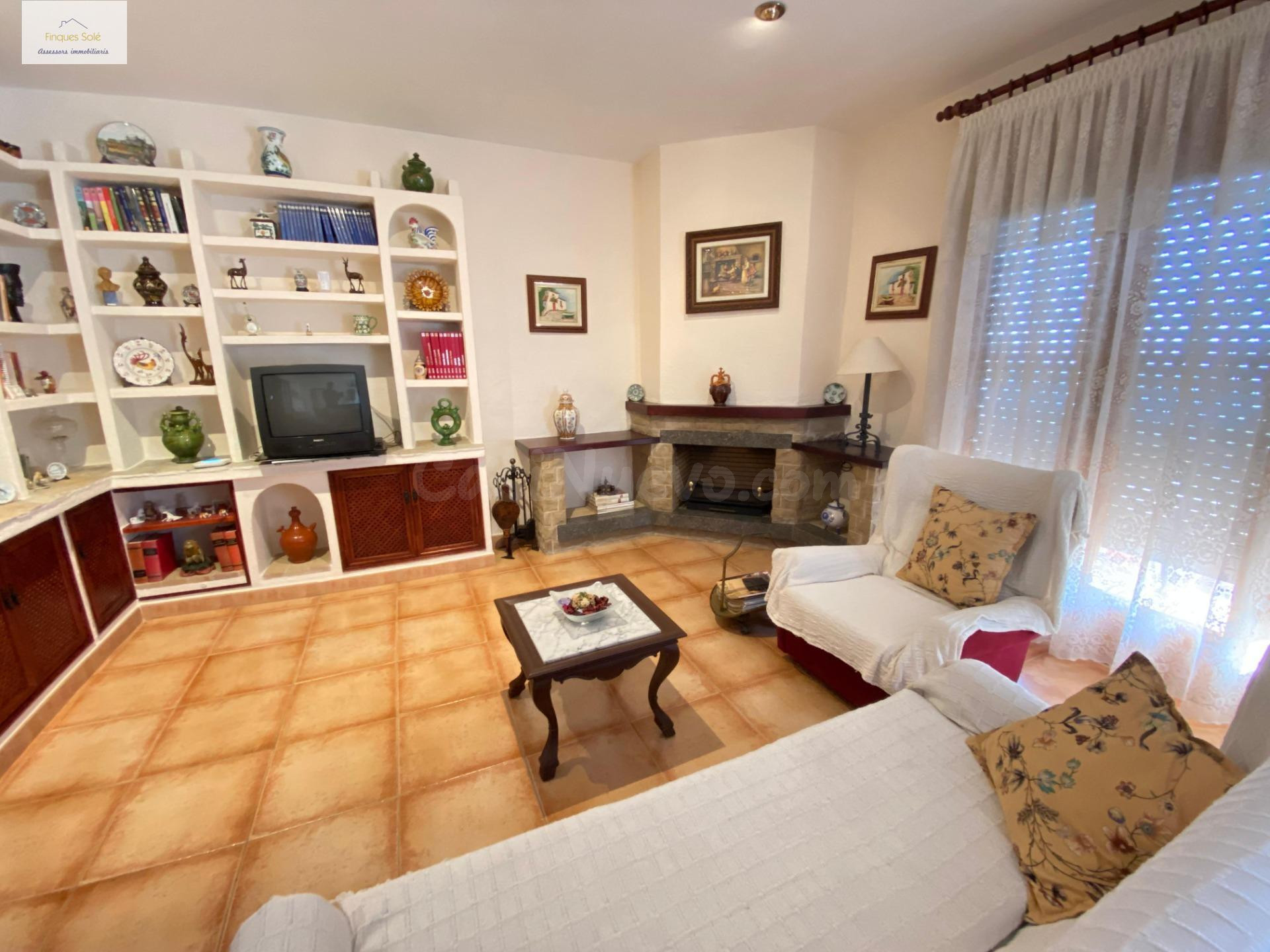 Fantàstica casa amb jardí a la urbanització de Sant Carles,  - foto 3