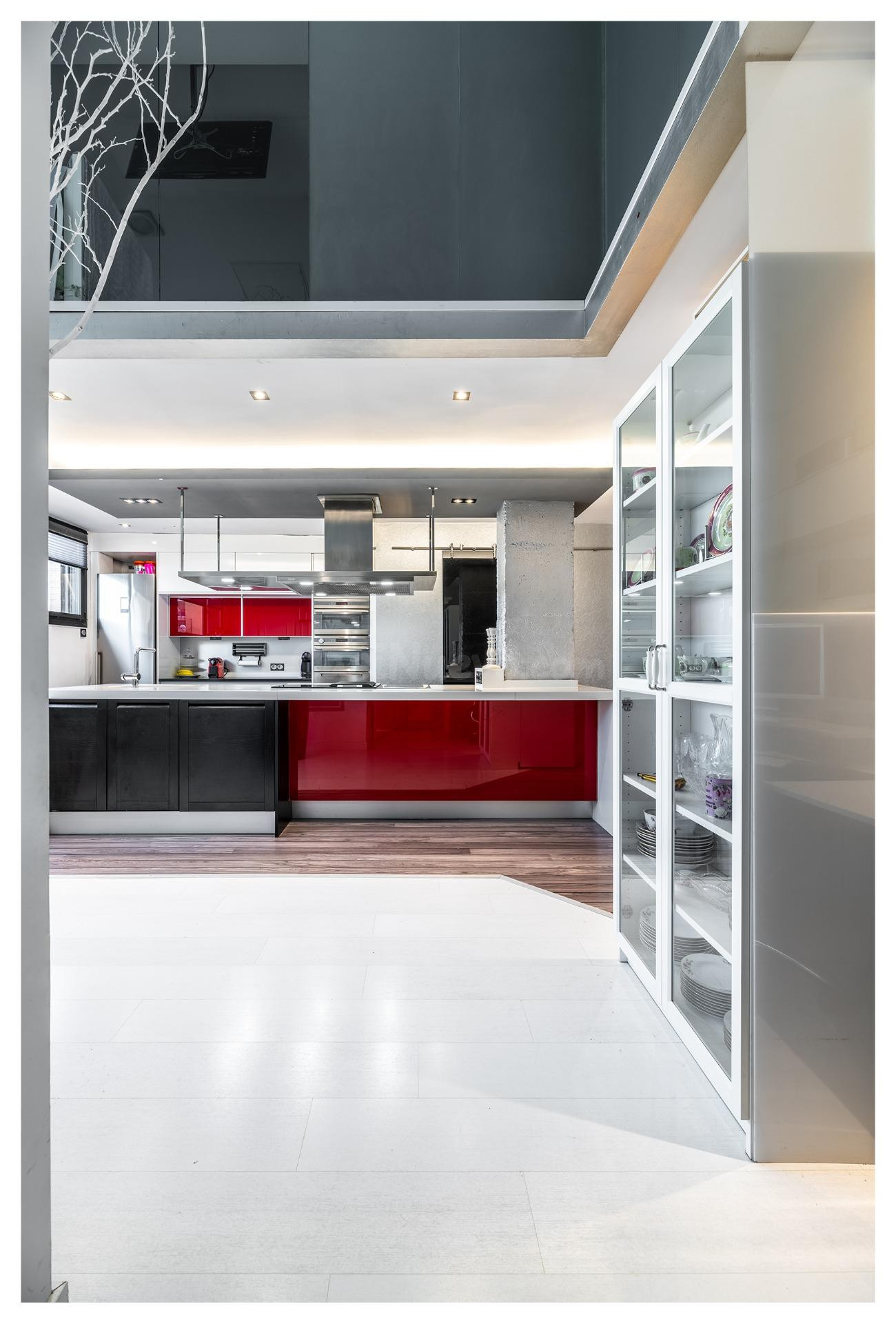 ESPECTACULAR DUPLEX DE DISEÑO EXCLUSIVO - foto 5